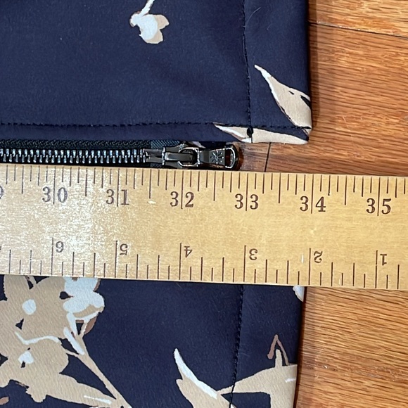 A Isaac Mizrahi Live Women’s Coat Size 1X Full Zipper Removable Hood Black Tan - Picture 10 of 13